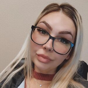 Meet your Posher, Ariel